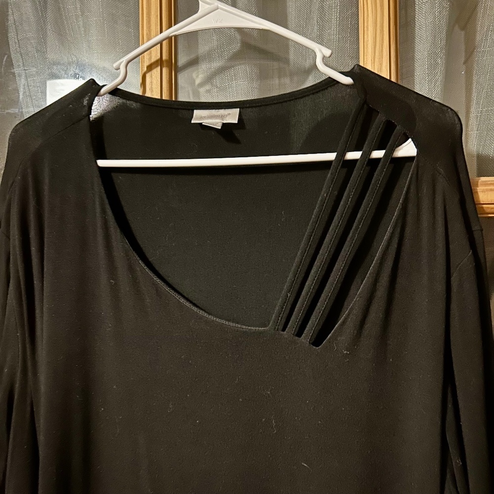 Avenue Women’s Top size 22/24